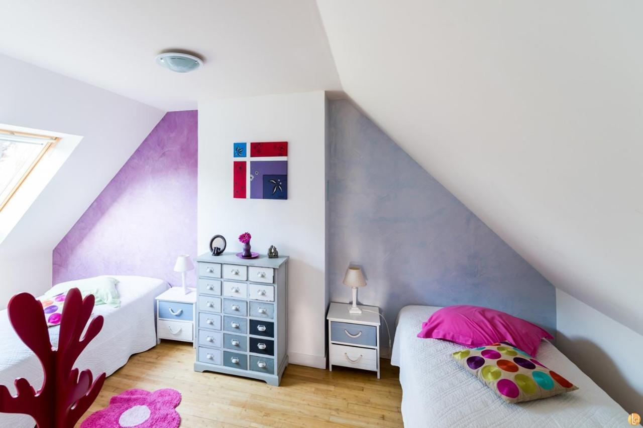 Villa Superbe 4 Etoiles Avec Tres Belles Prestations Et Jardin Sur La Mer A - Ref 7 *